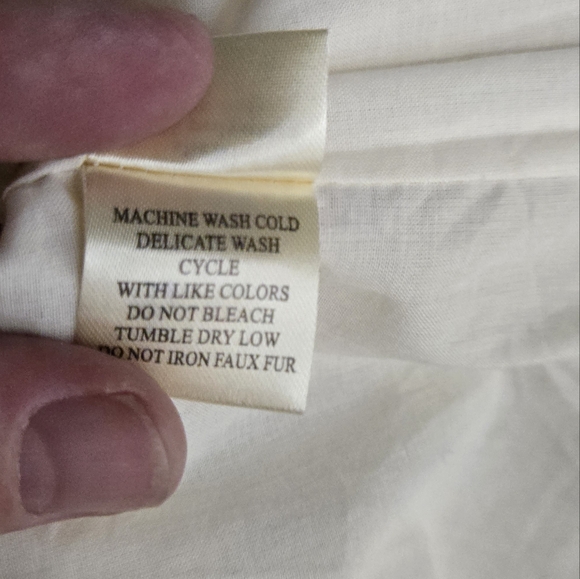 Dylan Los Angeles Faux Fur Shaggy Coat | Cream White | Size Small | NWT - Picture 10 of 10